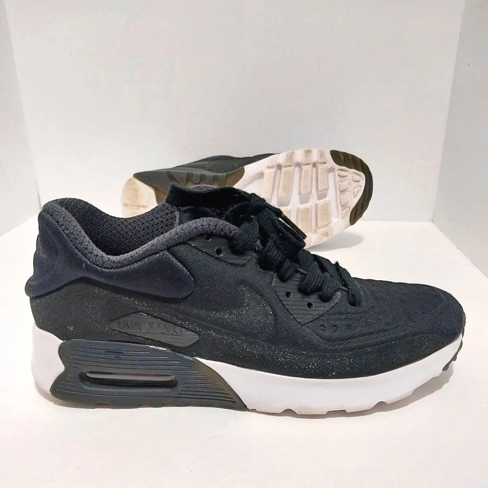 Nike Air Max 90 Ultra‎ PRM Sneakers, Size 7.5W|6Y|EUR 38.5